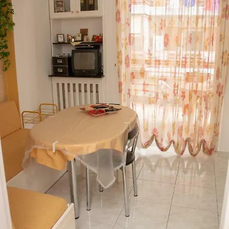 3 Brothers - στο κέντρο των τρικάλων