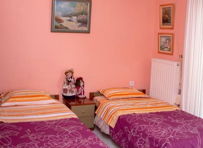 3 Brothers - στο κέντρο των τρικάλων Tríkala